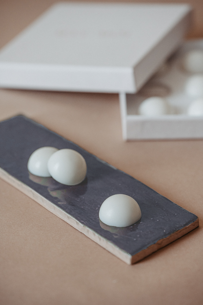 Luxury Massage Oil Pearls "Coco Vanille" - All-Natural Solid Oil